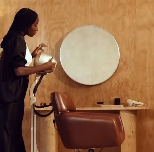 Nigerian Engineer Yinka Ogunbiyi Unveils HaloBraid Hair-Braiding Robot
